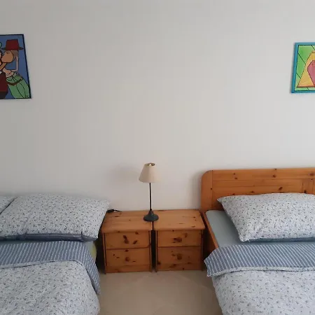 U Koupaliste شقة